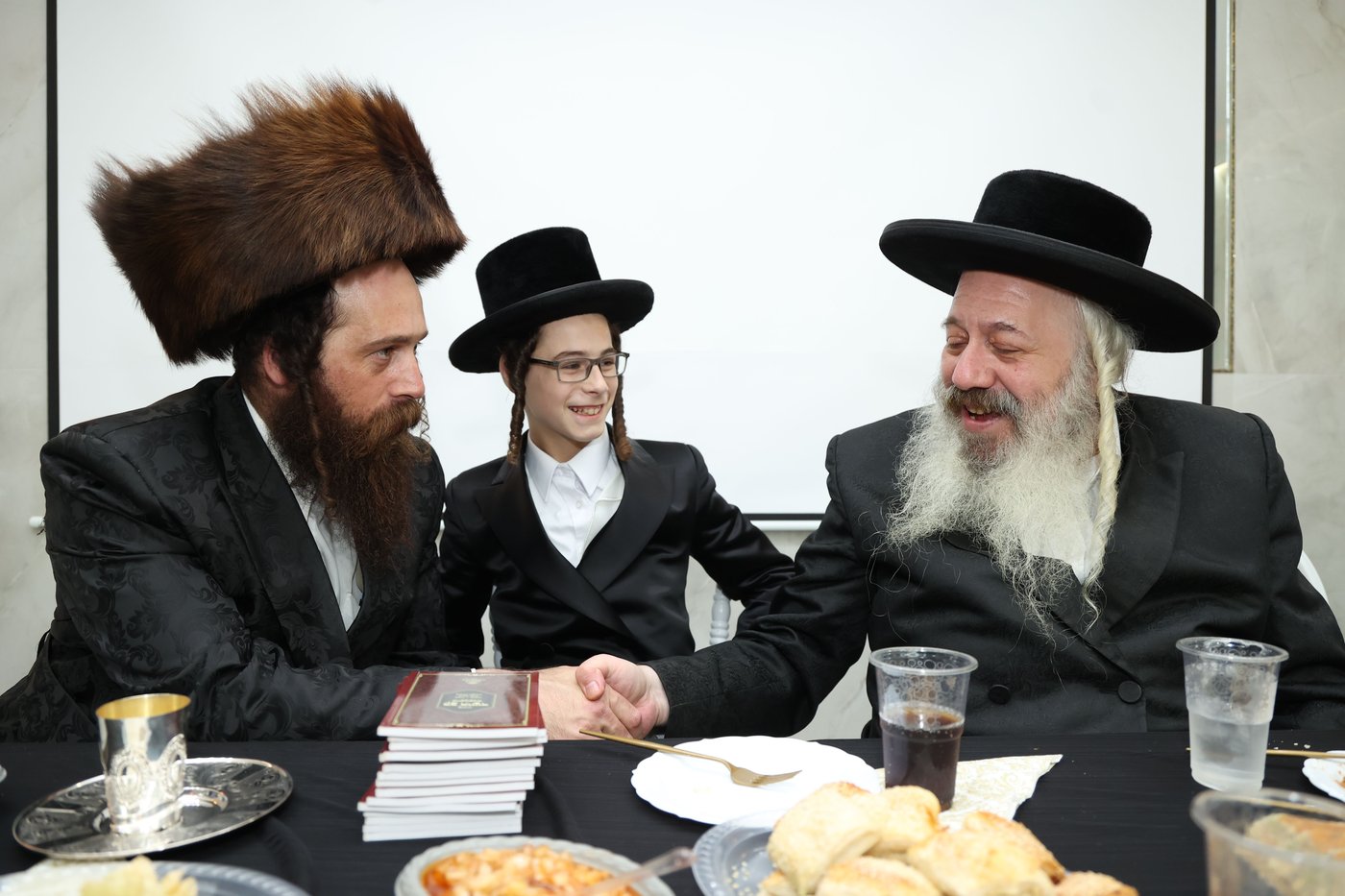 שמחת הבר מצוה לבן הרב אלימלך וייס 