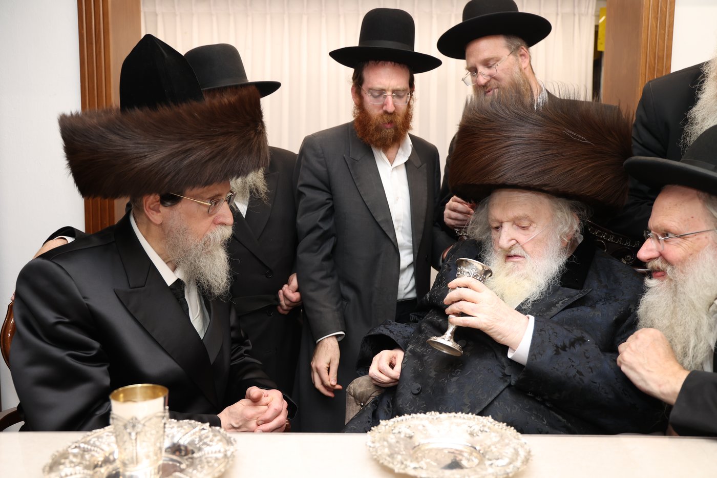 האדמו"ר מבאיאן בביקור אצל הגר"מ שטרנבוך