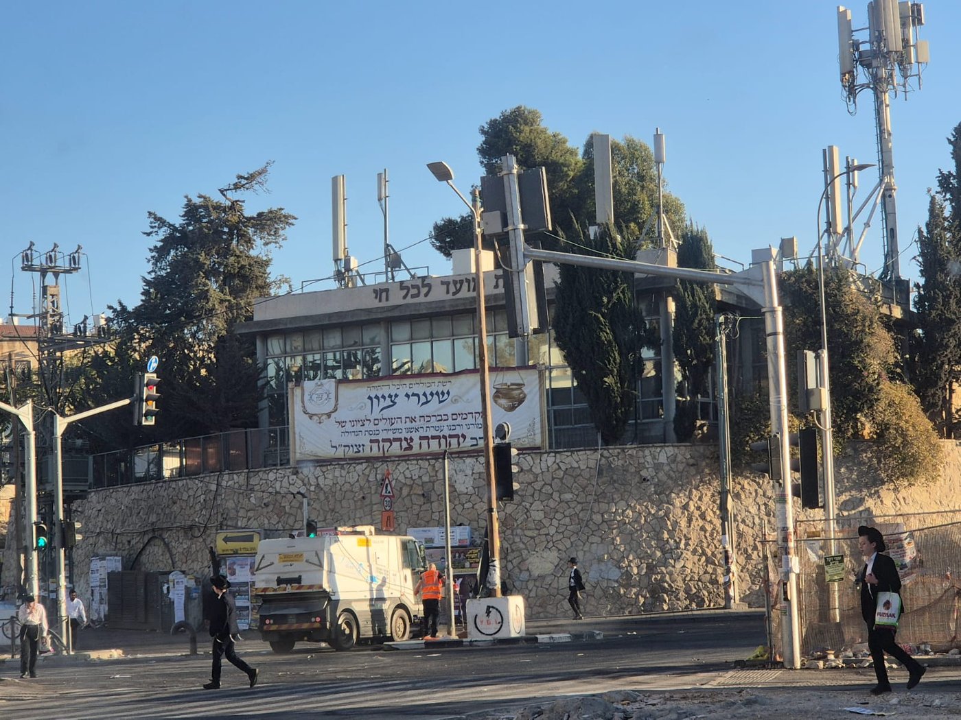 הגר"מ צדקה בעליה לציון אביו זצ"ל ביום ההילולא