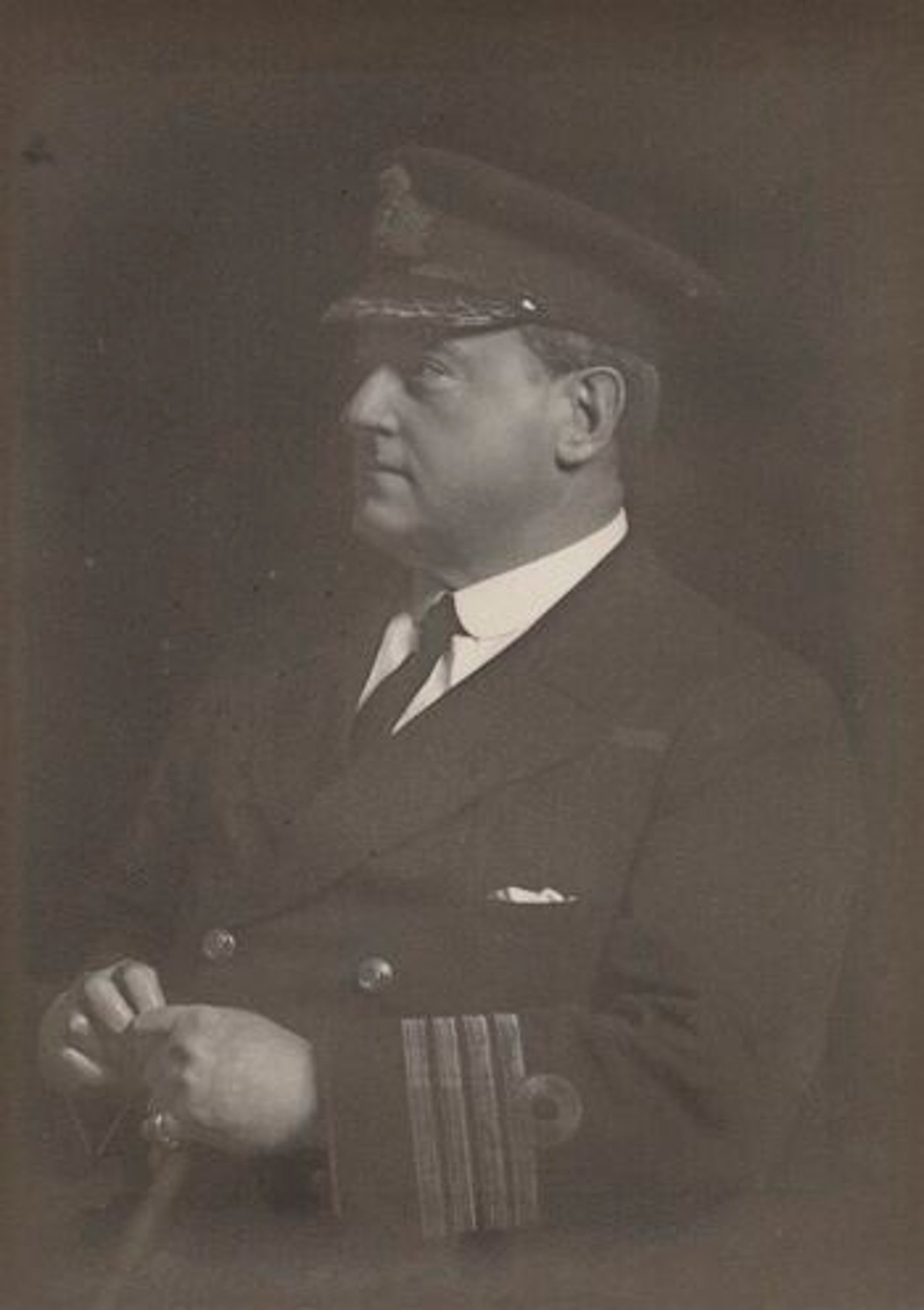 אדמירל הבריטי נואל גרנט