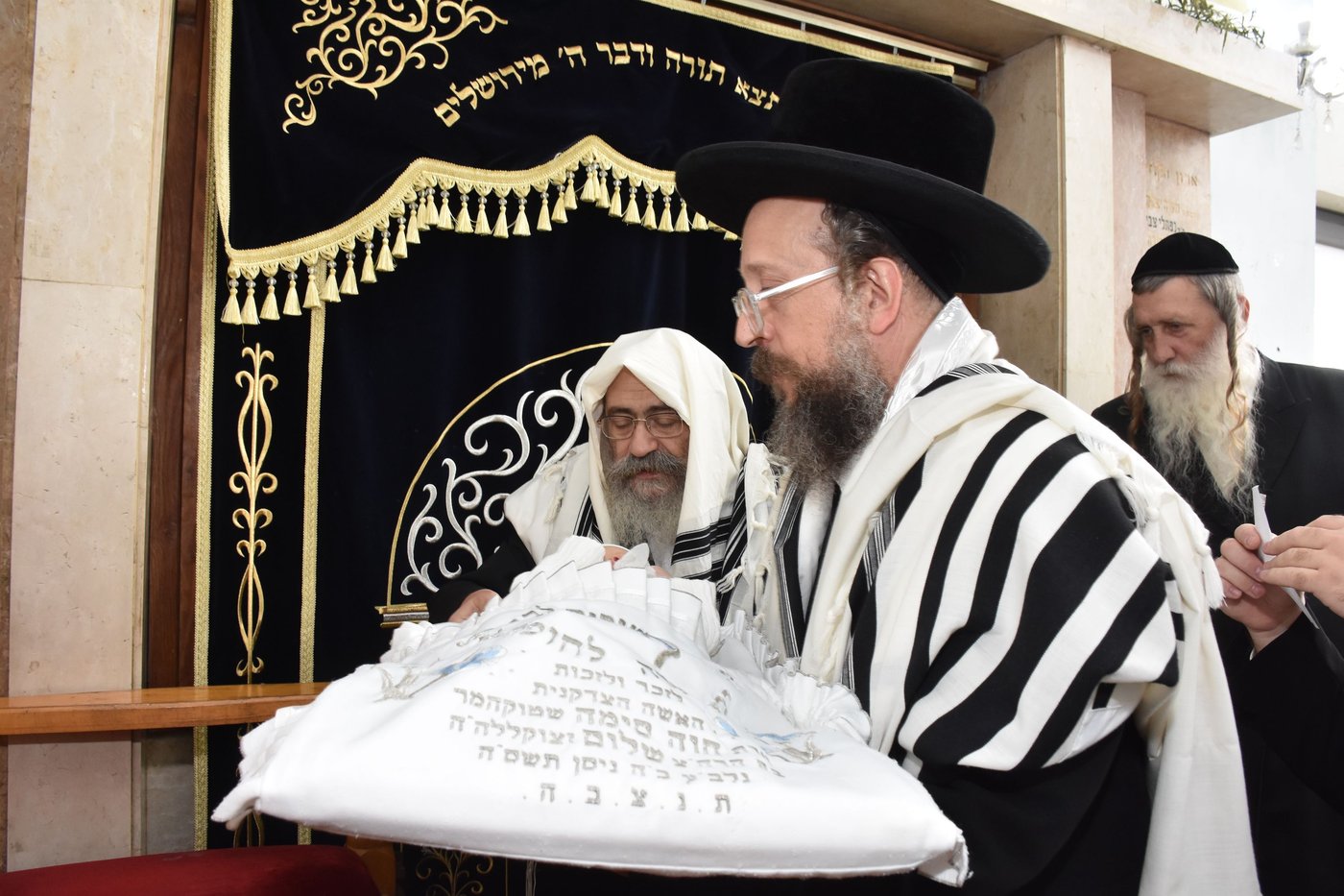 שמחת הברית לנין האדמו"ר מאשלג, ונכד להרב שמעלקא בידרמן