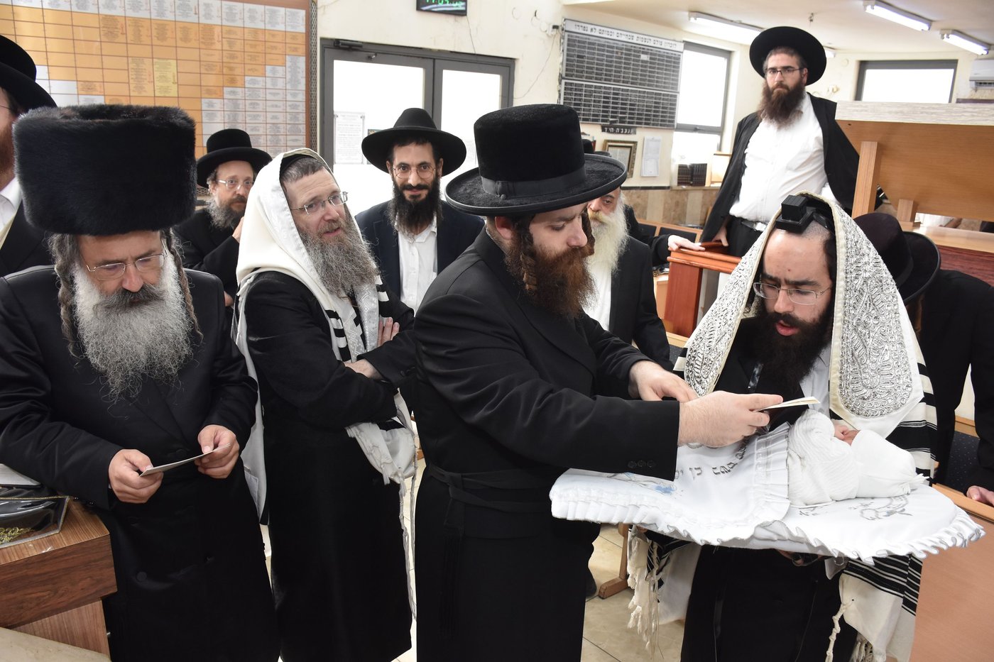 שמחת הברית לנין האדמו"ר מאשלג, ונכד להרב שמעלקא בידרמן