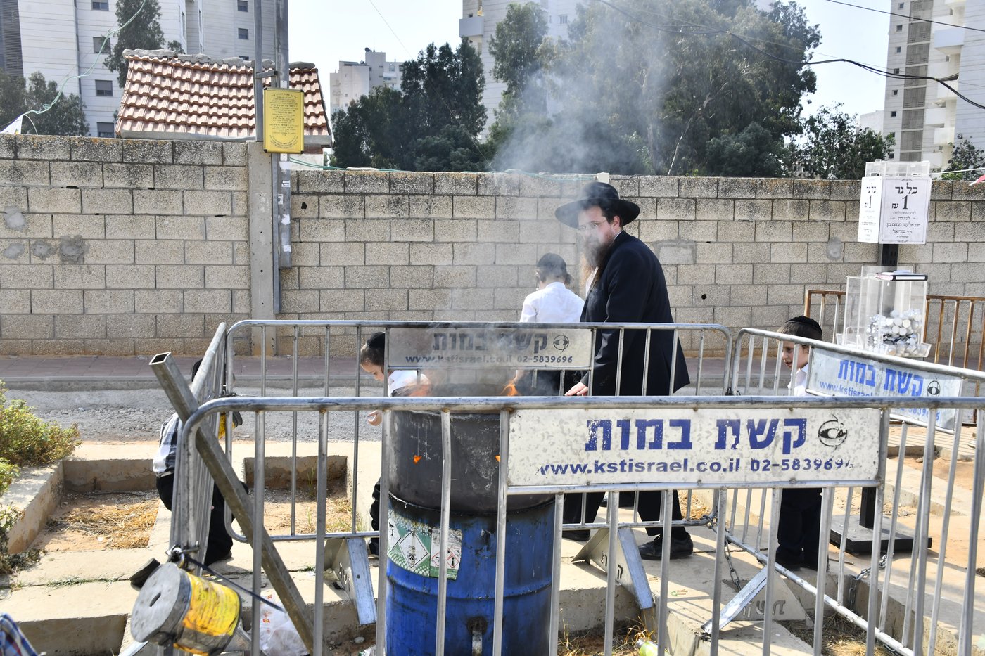 עליה לציון ראש הישיבה הגראמ"מ שך זצ"ל