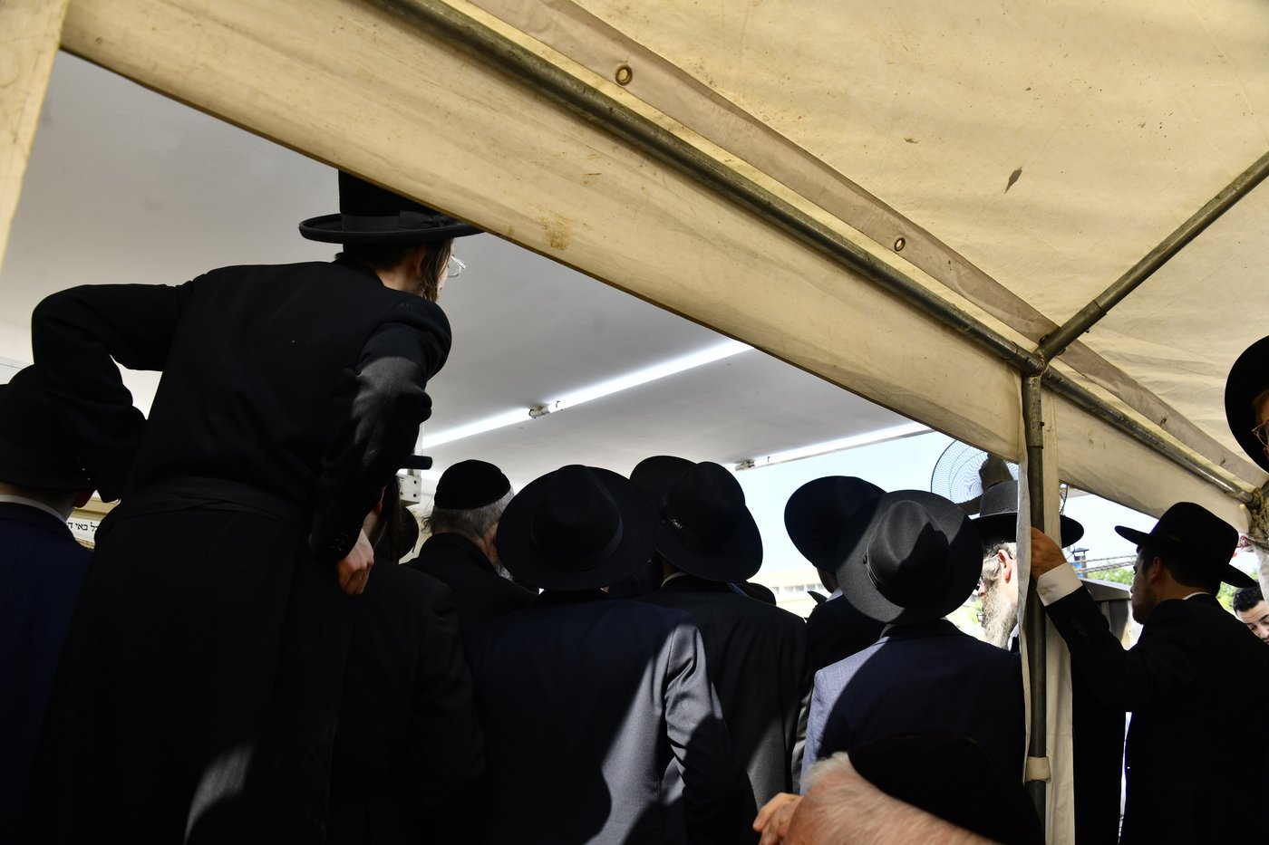 עליה לציון ראש הישיבה הגראמ"מ שך זצ"ל