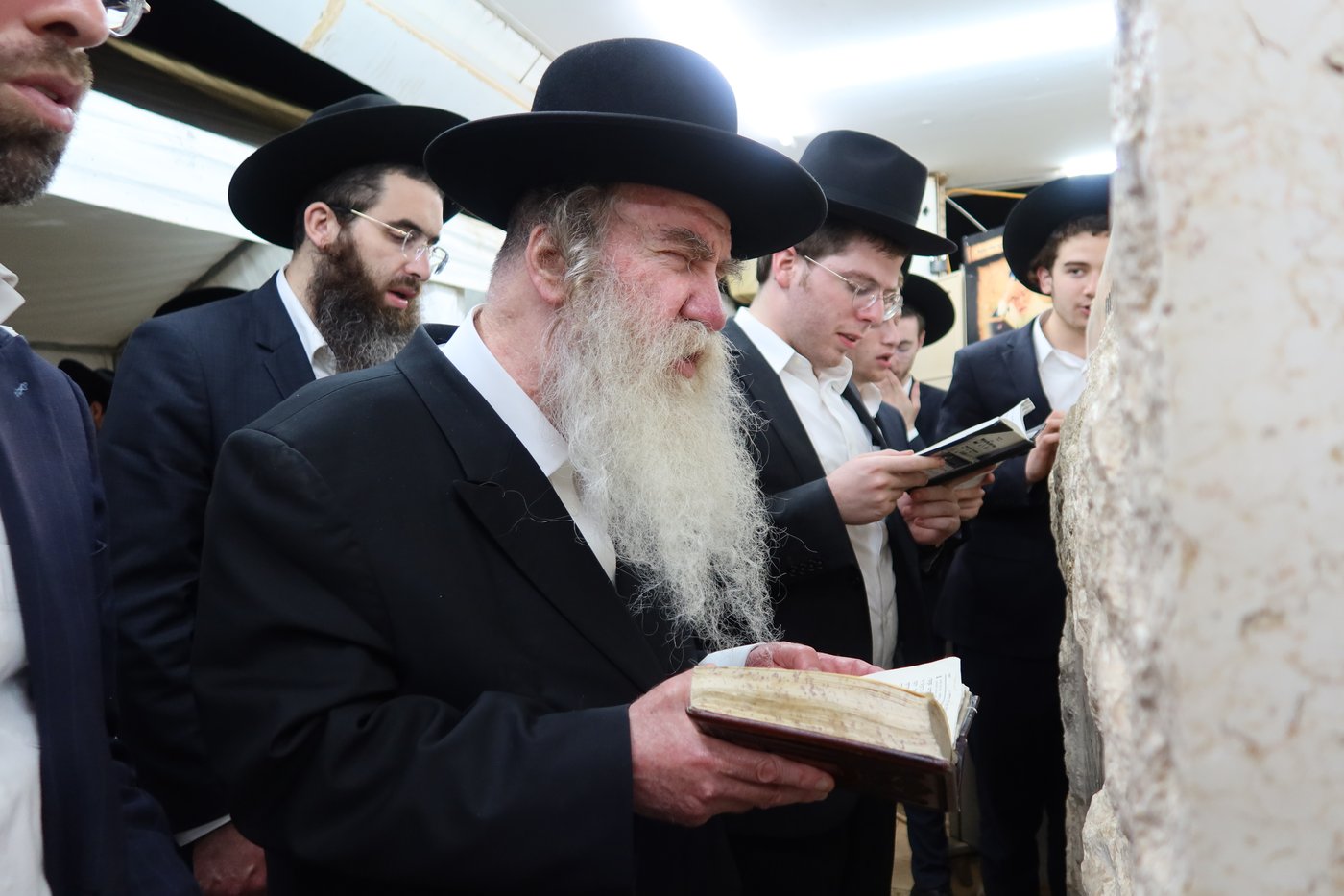 עליה לציון ראש הישיבה הגראמ"מ שך זצ"ל