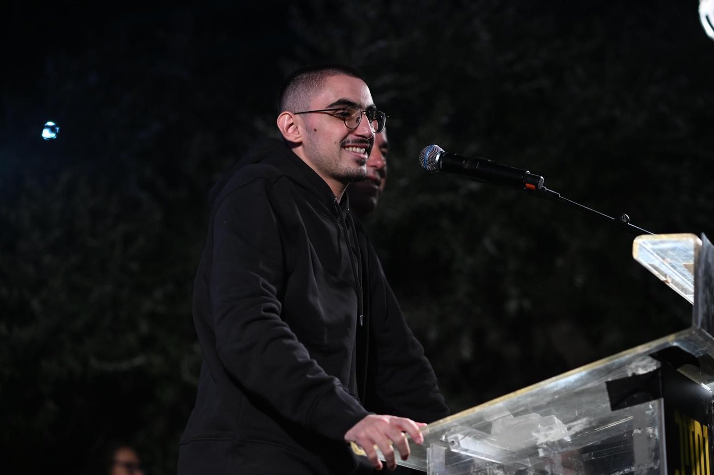 רום ברסלבסקי, אמש בכיכר