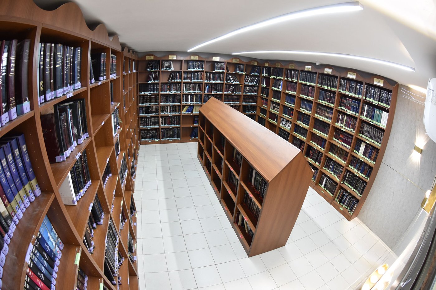 מעמד חנוכת הספרייה ע"ש הגאון רבי שמואל יעקב בורנשטיין זצ"ל