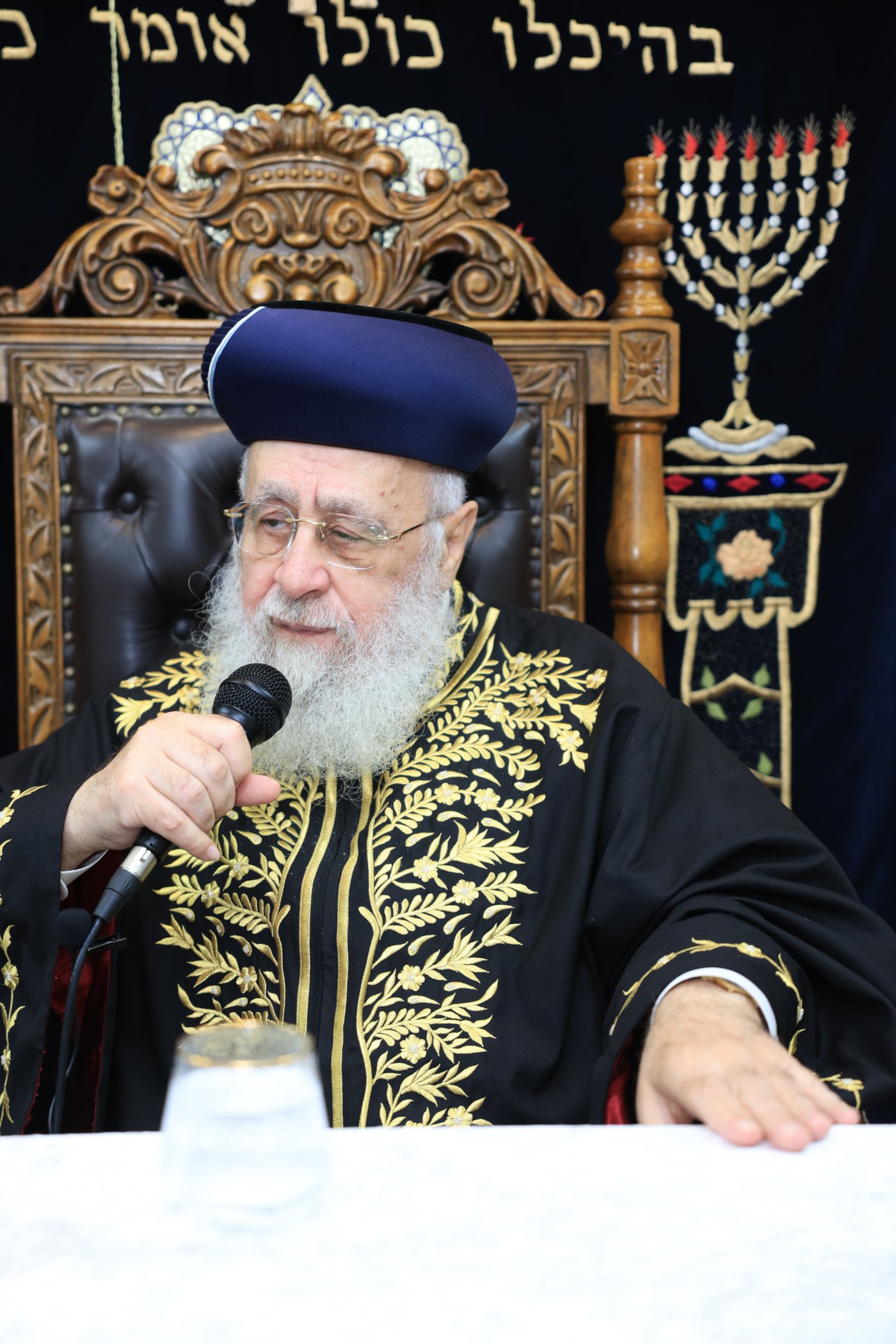 הראשל"צ הגר"י יוסף בבית הכנסת "חסדי עובדיה"