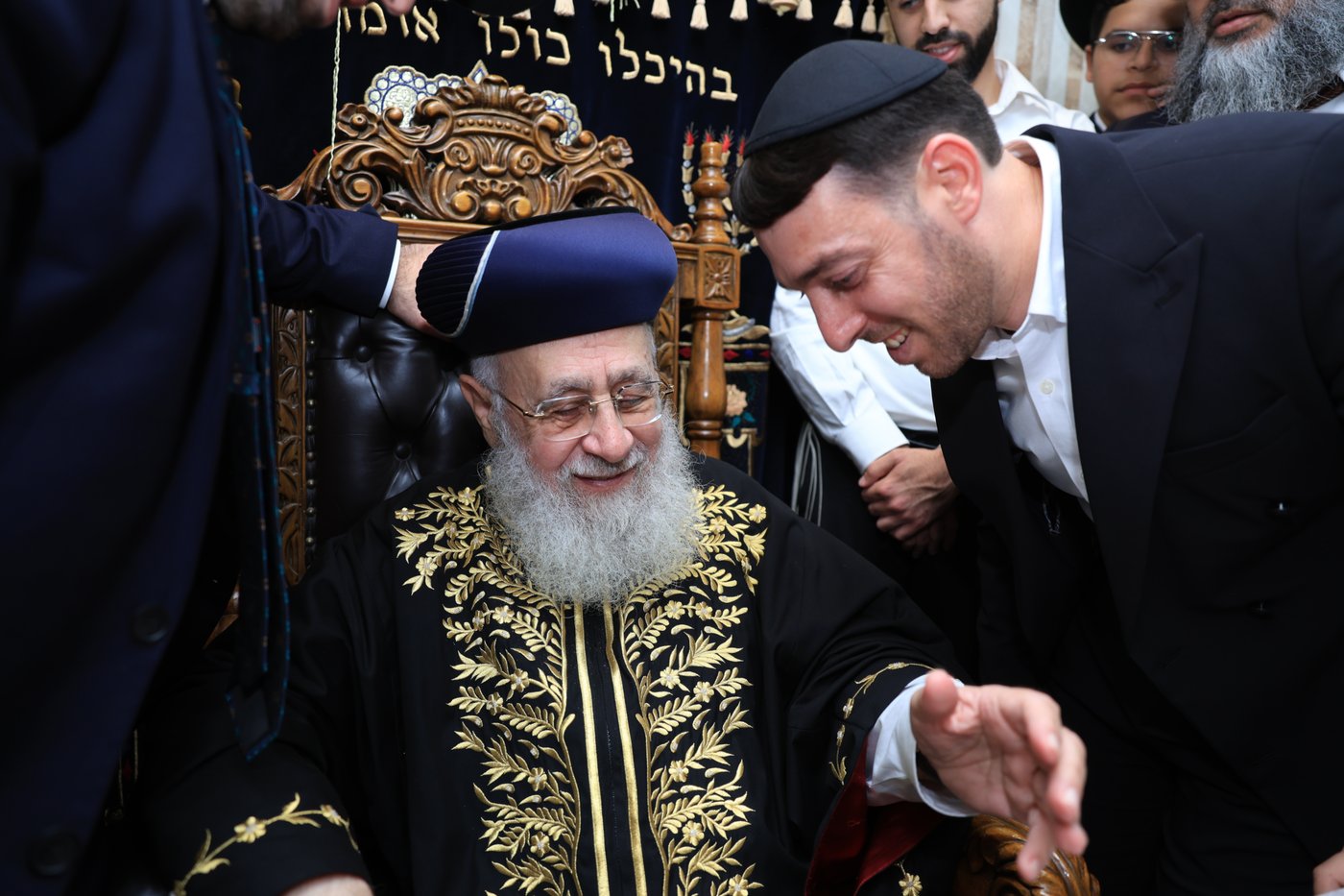 הראשל"צ הגר"י יוסף בבית הכנסת "חסדי עובדיה"