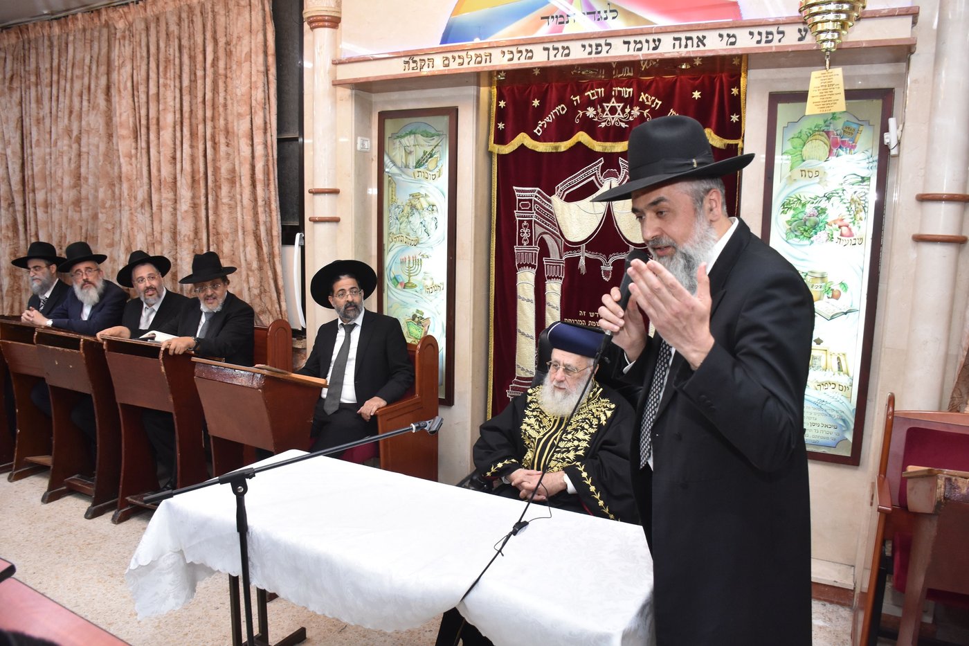 הראשל"צ הגר"י יוסף בביקור בישיבת "אורחות התלמוד"