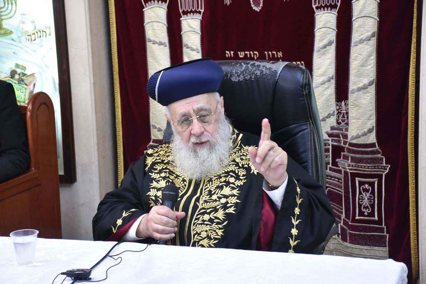 הראשל"צ הגר"י יוסף בביקור בישיבת "אורחות התלמוד"