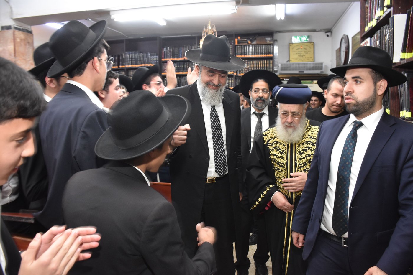 הראשל"צ הגר"י יוסף בביקור בישיבת "אורחות התלמוד"