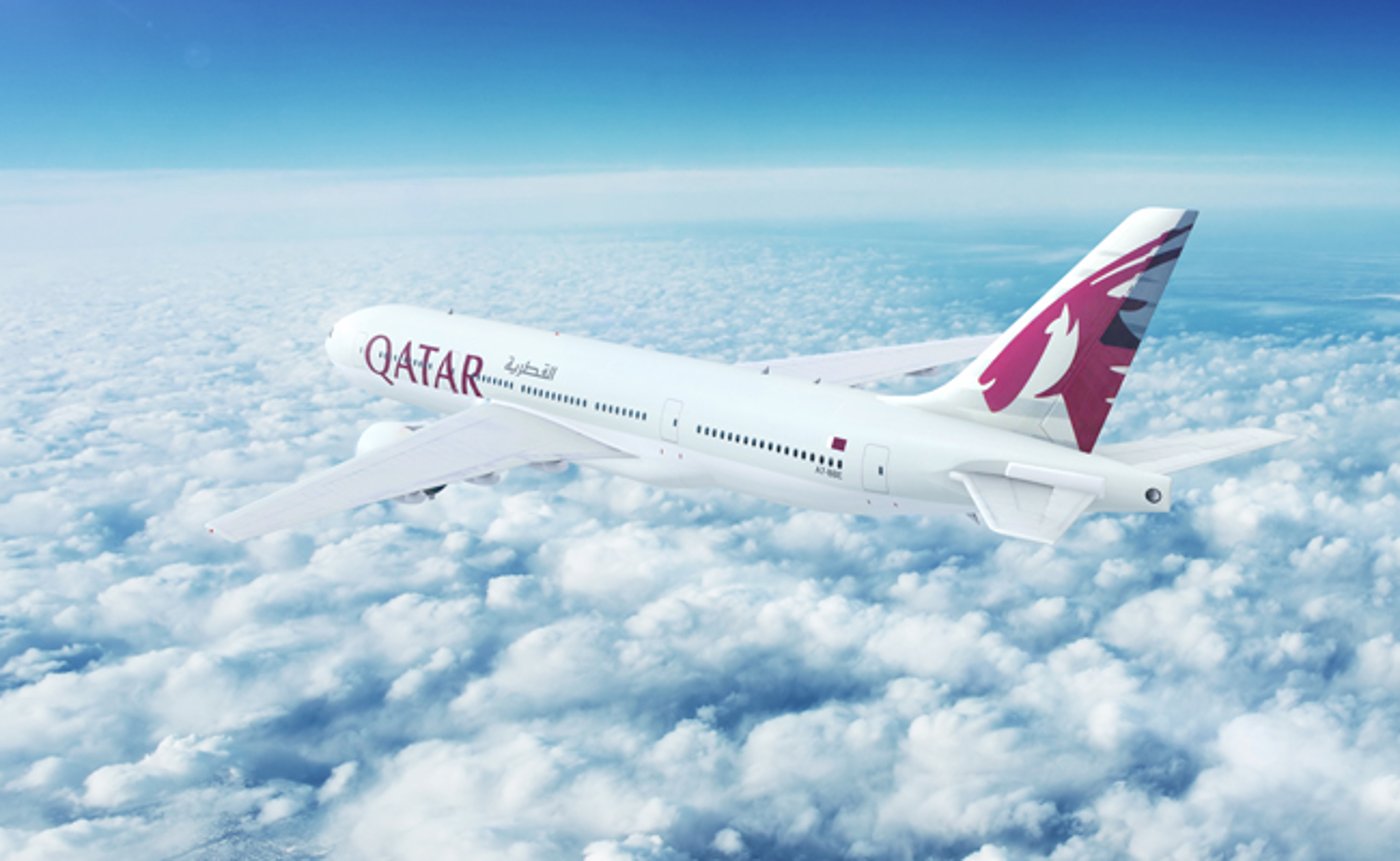 תביעת ענק נגד חברת תעופה קטארית: האכילו נוסעת בעלת אלרגיה בחטיף חלבי