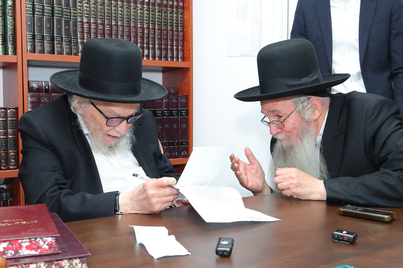 הגאון ר' משה דוד ליפקוביץ בביקור אצל הגרמ"ה הירש