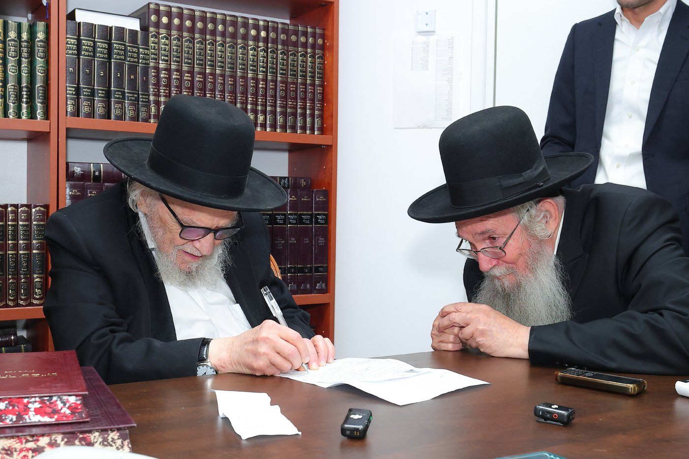 הגאון ר' משה דוד ליפקוביץ בביקור אצל הגרמ"ה הירש