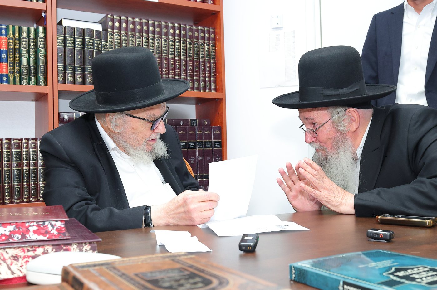 הגאון ר' משה דוד ליפקוביץ בביקור אצל הגרמ"ה הירש