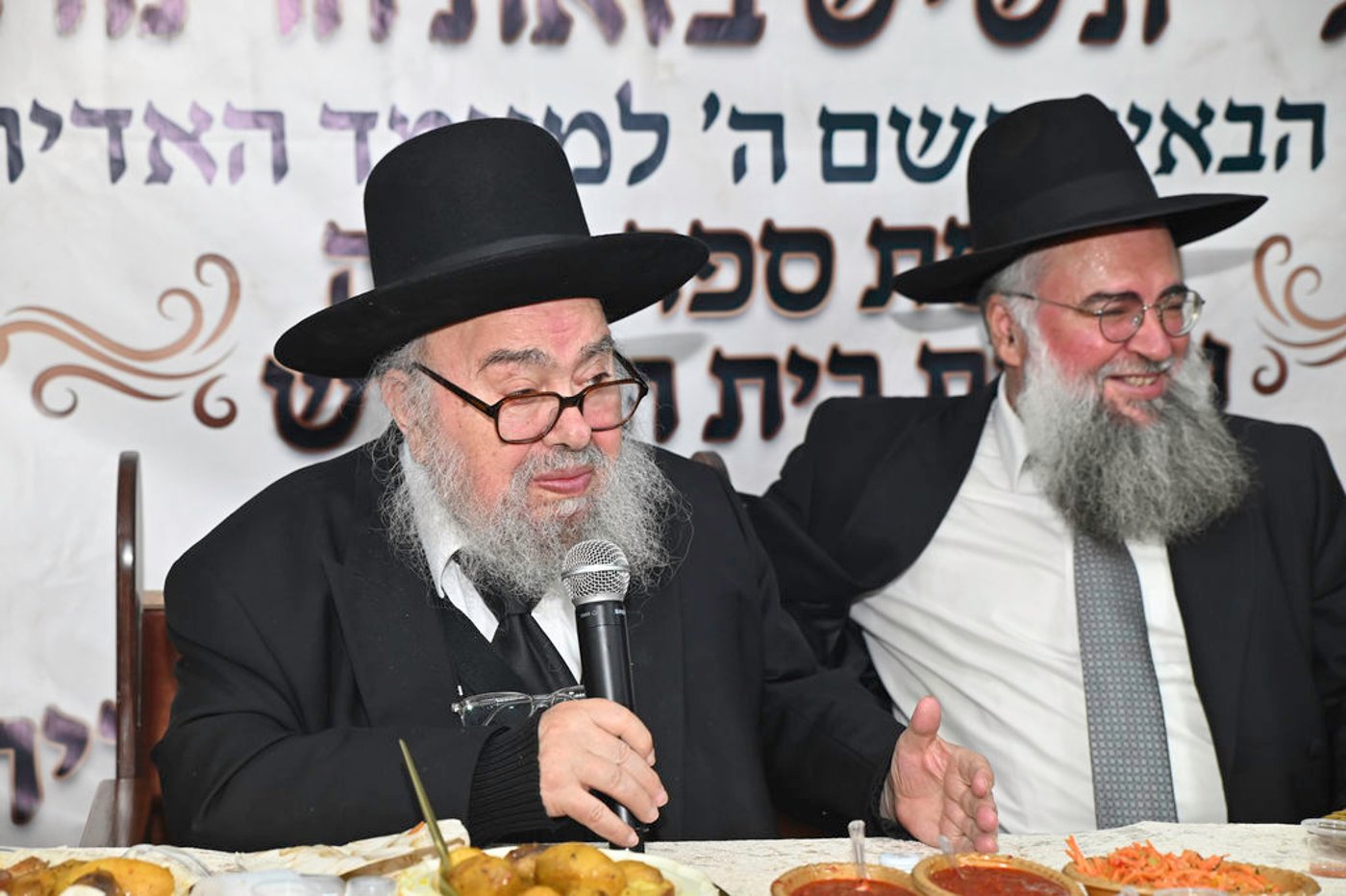 הכנסת ס"ת והכתרת רבי אהרן טולידאנו לרב קהילת אברכים ברכסים