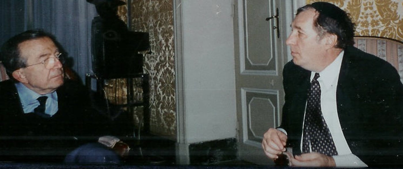 פגישת גרינוולד עם ראש ממשלת איטליה ג'וליו אנדראוטי בנוגע לנסיעתו הקרובה ללוב כדי להיפגש עם נשיא לוב מועמר קדאפי