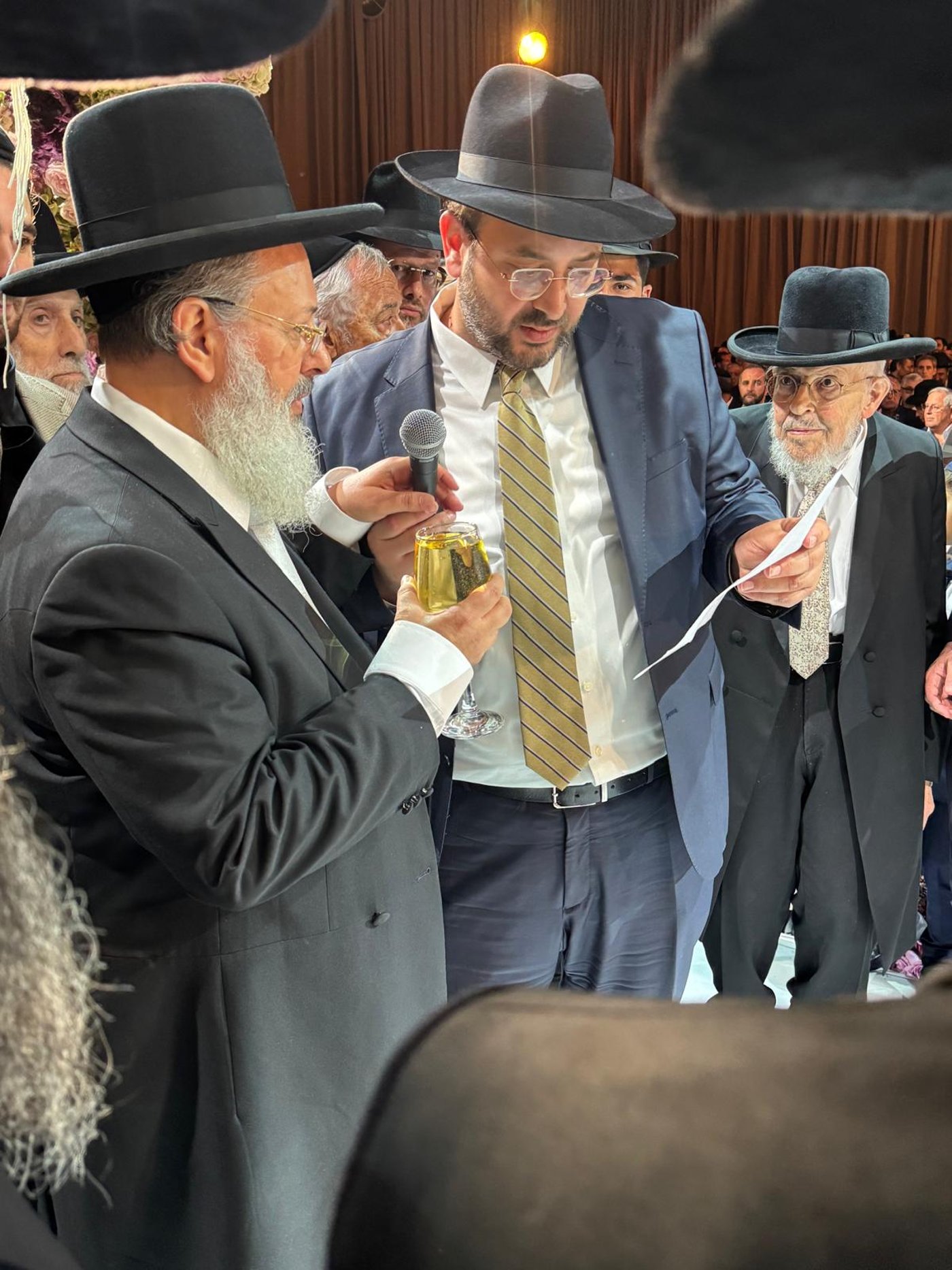 שמחת נישואי נכדו של האדמו"ר רבי דוד חנניה פינטו