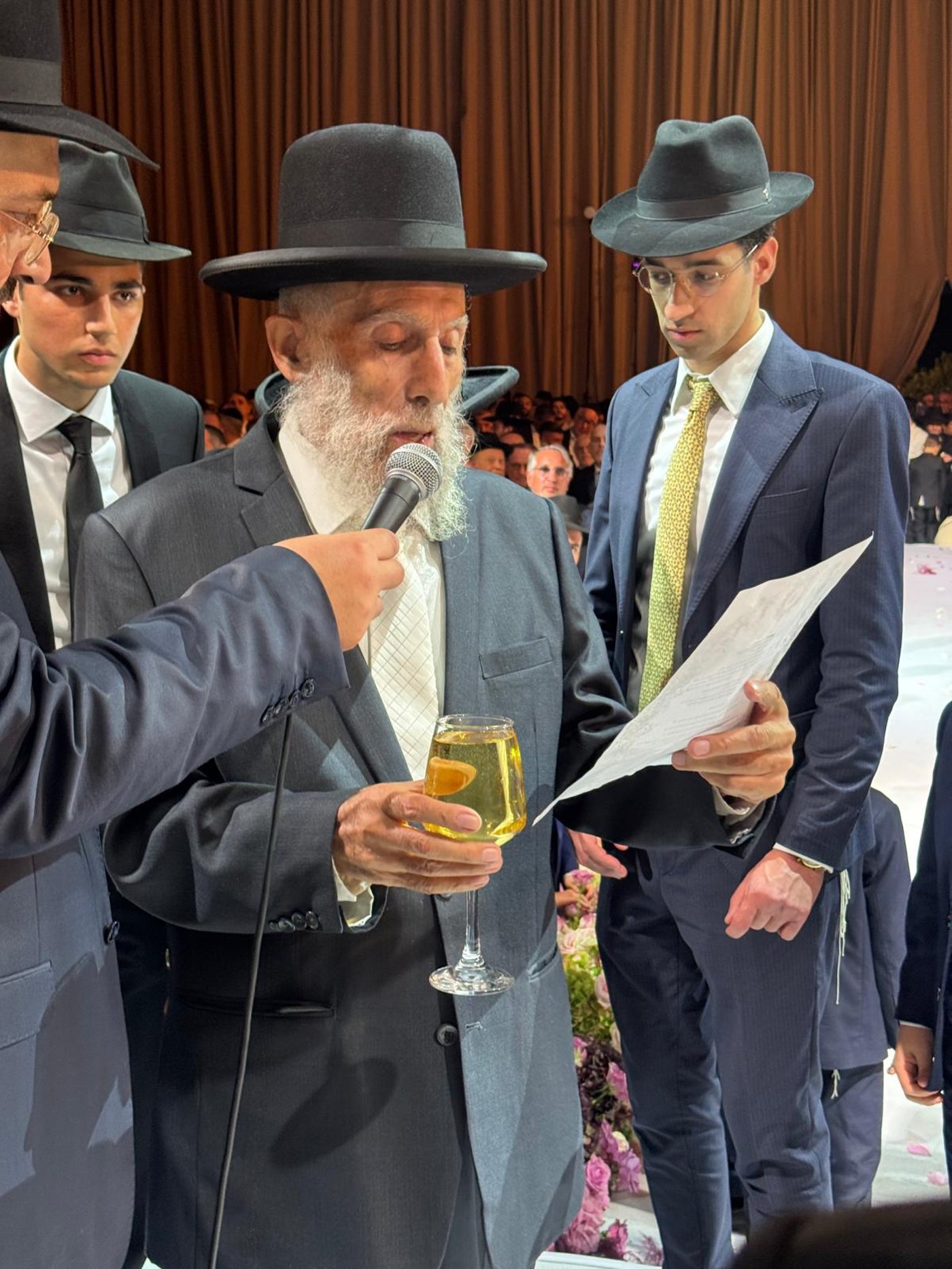 שמחת נישואי נכדו של האדמו"ר רבי דוד חנניה פינטו