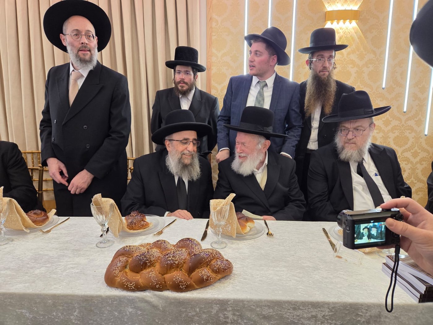 שמחת נישואי נכד הגר"י זילברשטיין