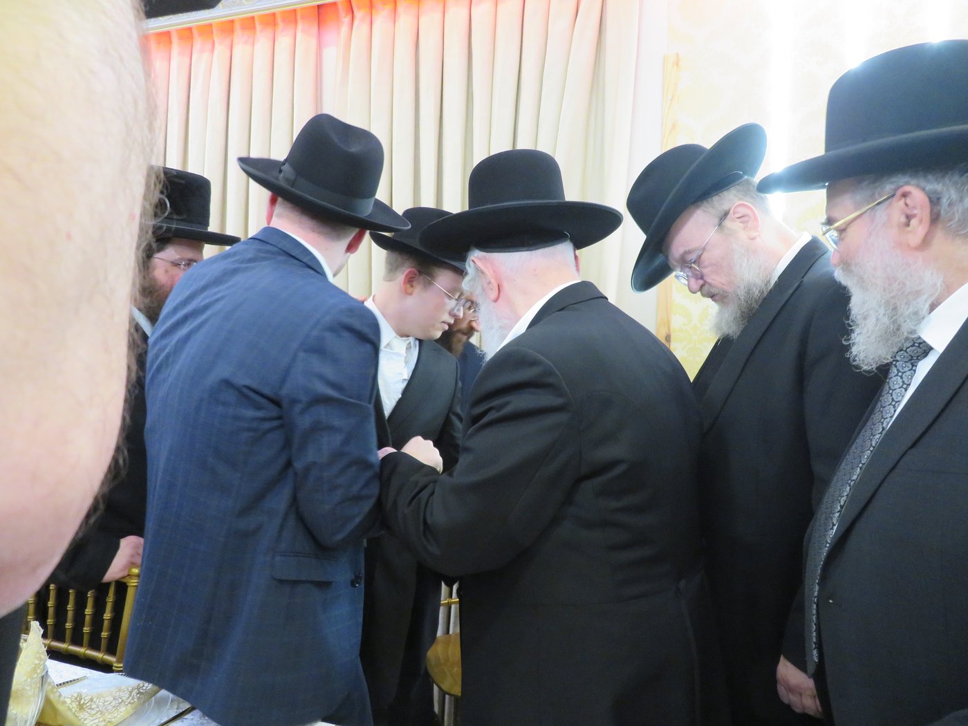 שמחת נישואי נכד הגר"י זילברשטיין