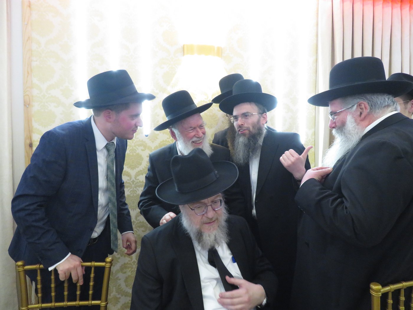 שמחת נישואי נכד הגר"י זילברשטיין