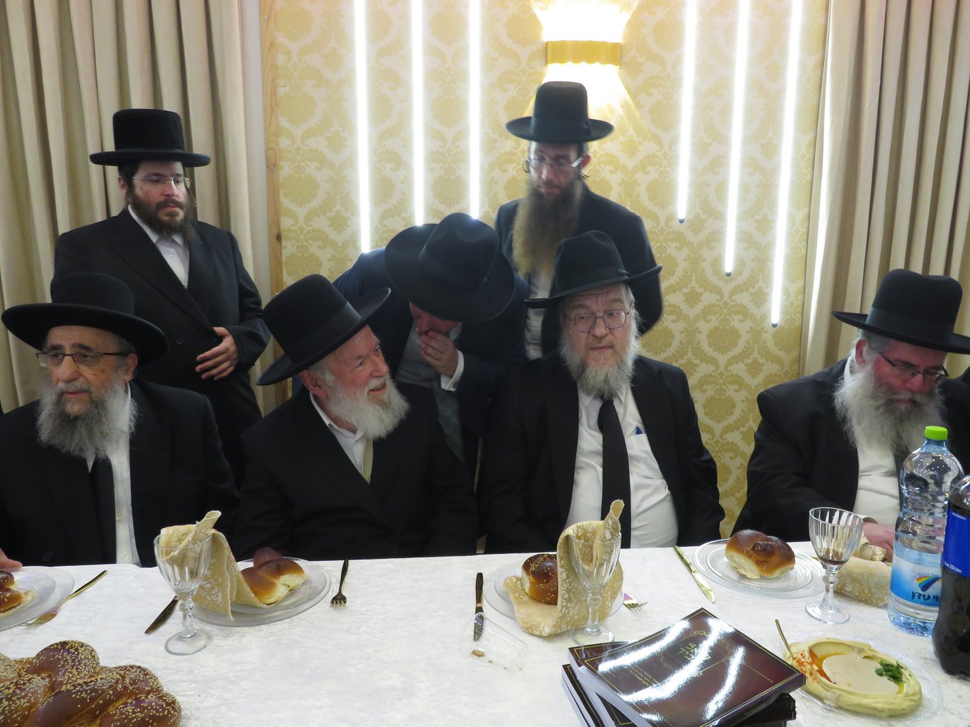 שמחת נישואי נכד הגר"י זילברשטיין