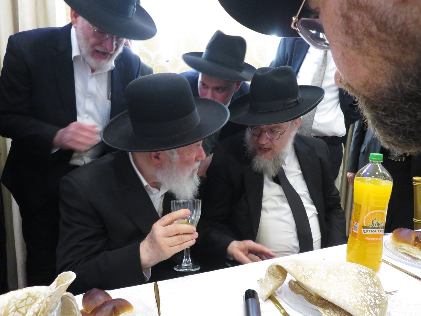 שמחת נישואי נכד הגר"י זילברשטיין