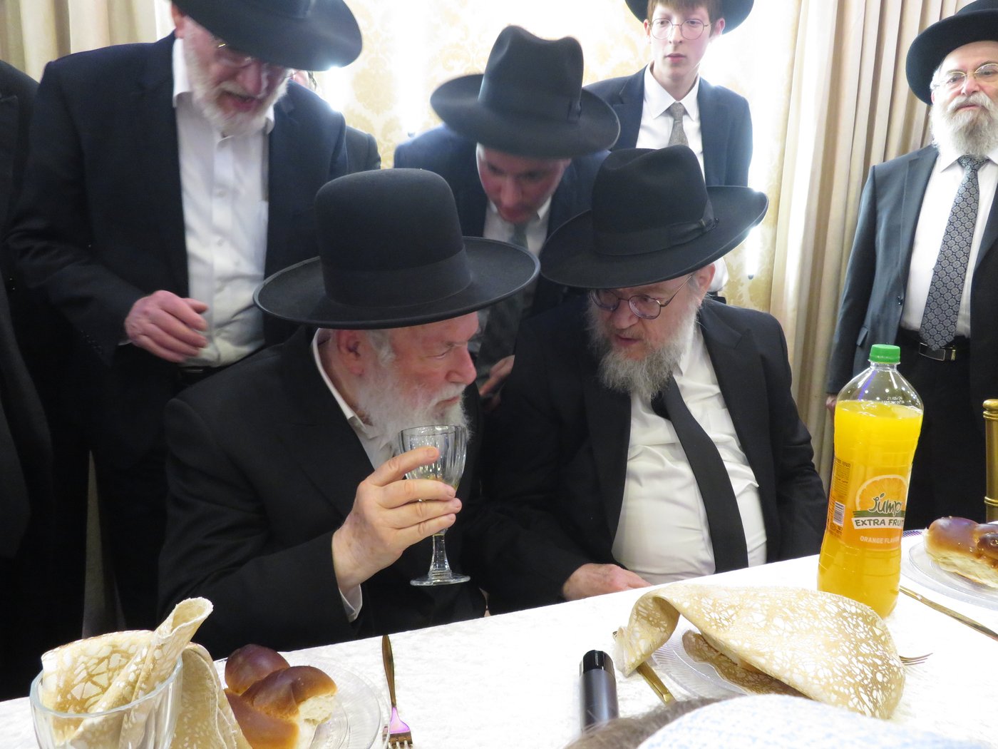 שמחת נישואי נכד הגר"י זילברשטיין