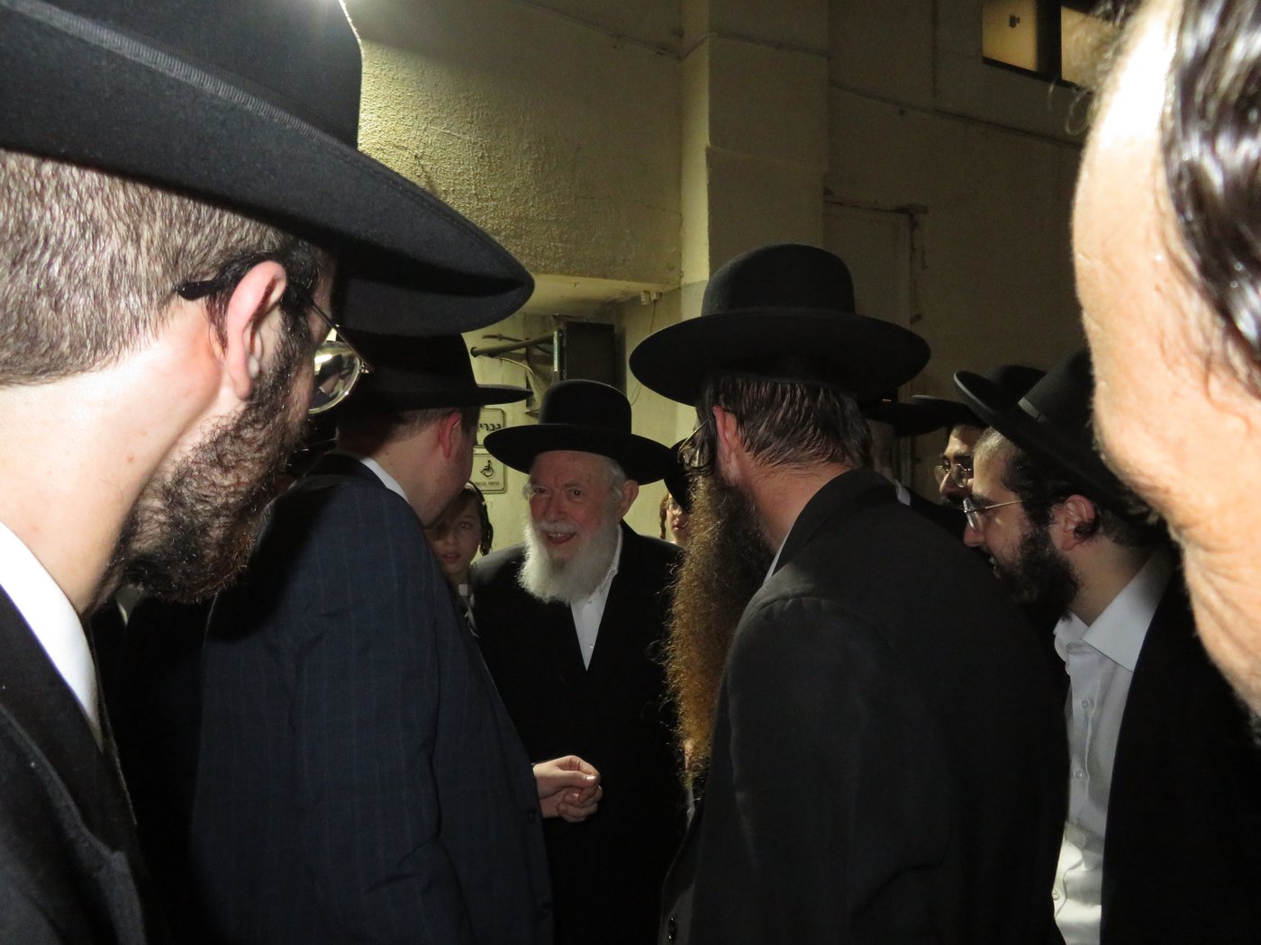 שמחת נישואי נכד הגר"י זילברשטיין