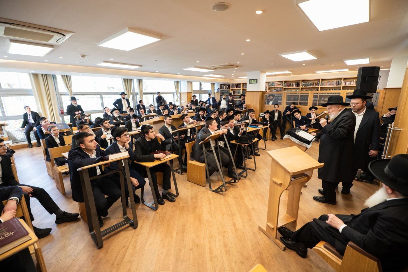 המסע של הגרמ"ה הירש לצרפת