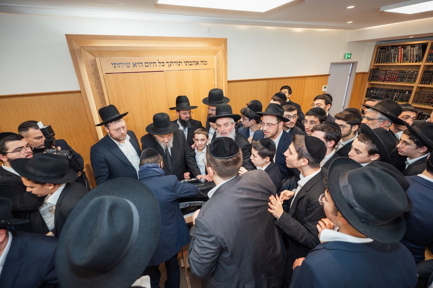 המסע של הגרמ"ה הירש לצרפת