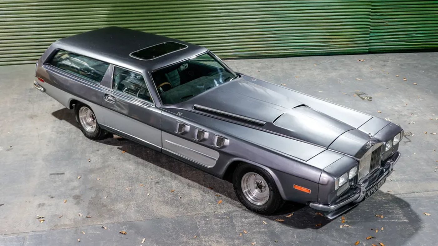 מכסה מנוע מהארוכים בעולם