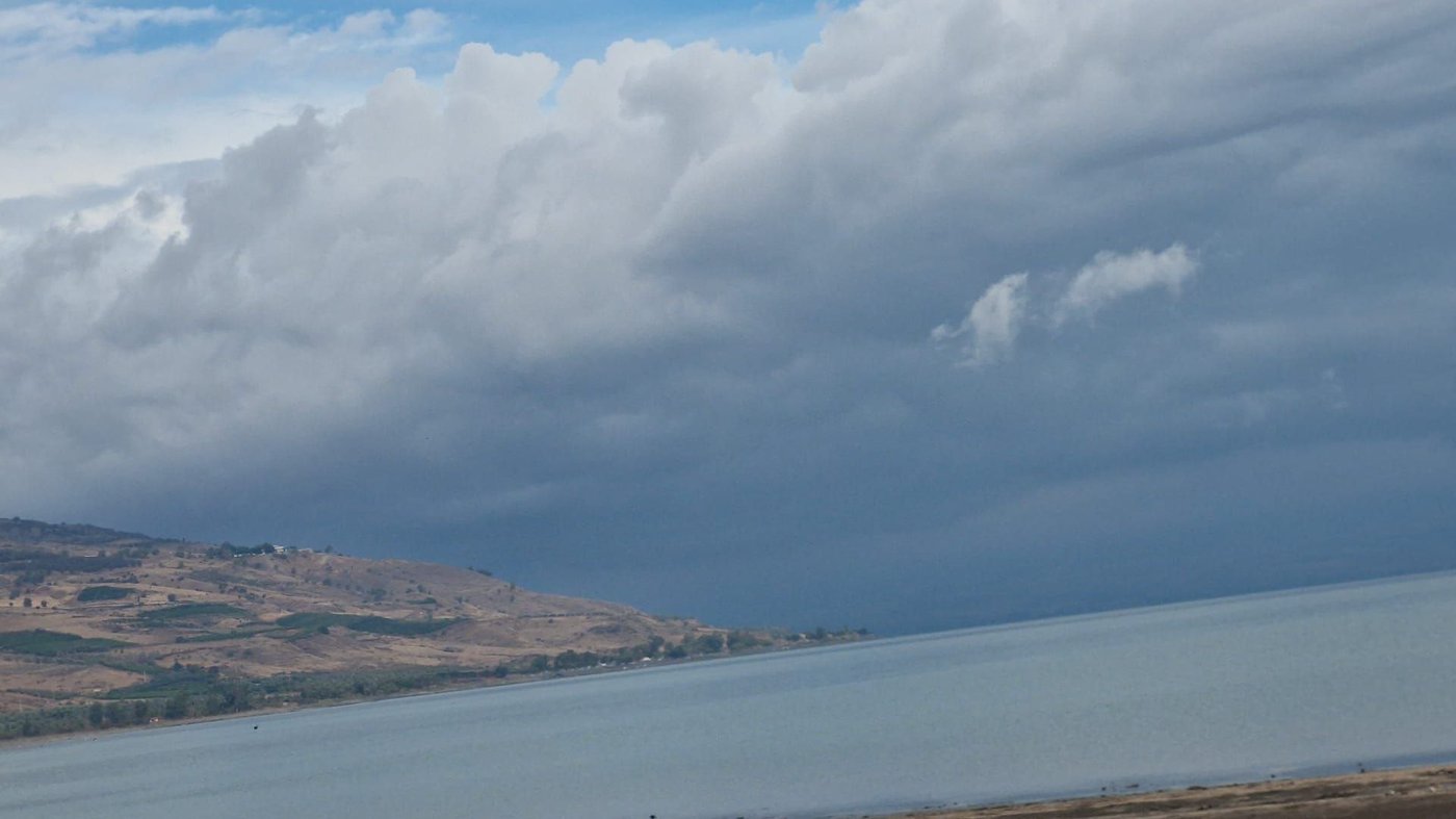 חוף הכנרת, הבוקר