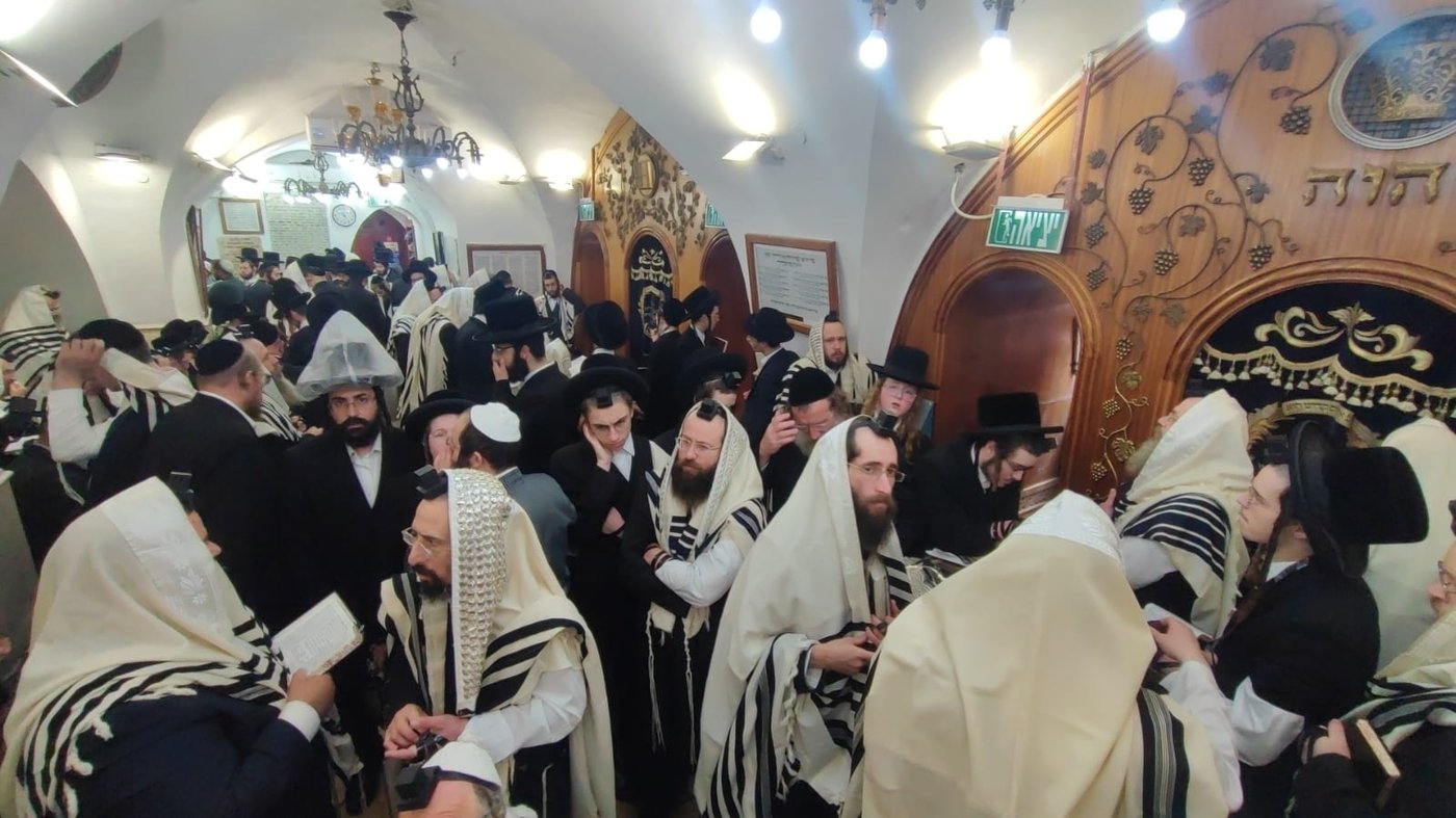 ערב שבת מברכים כסלו באתרא קדישא מירון