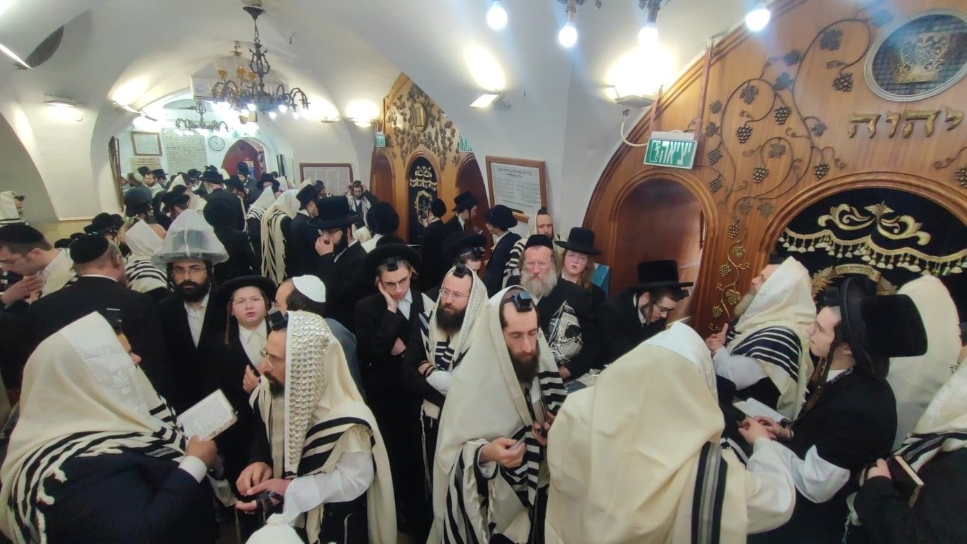 ערב שבת מברכים כסלו באתרא קדישא מירון