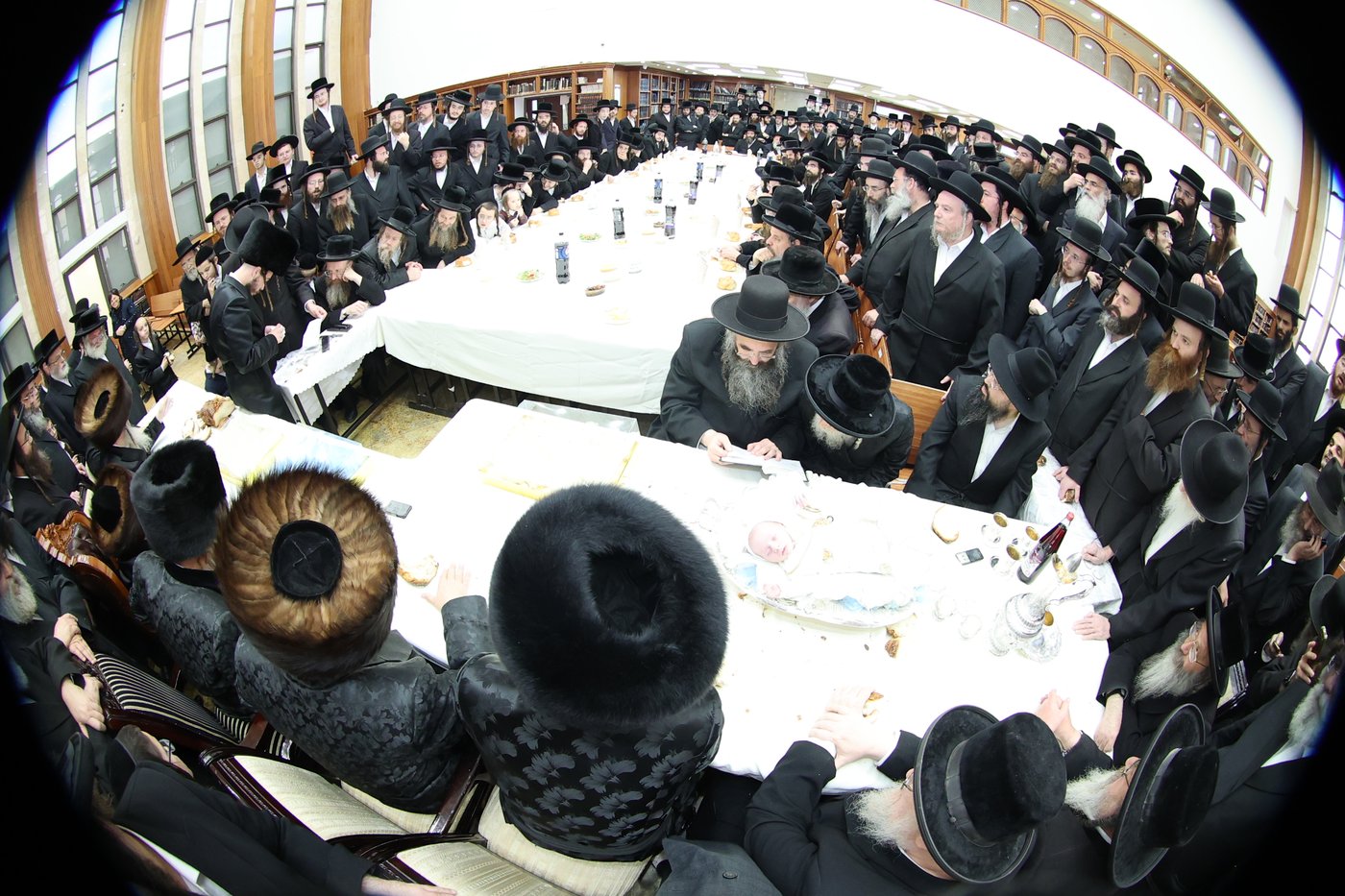 שמחת פדיון הבן בחצרות ביאלה - קופיטשניץ - לעלוב ב"ש - קוזמיר