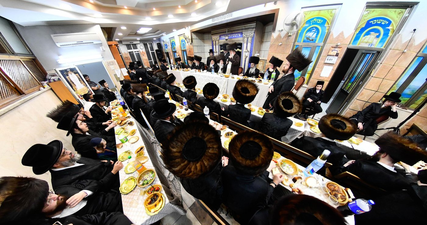 שמחת הפארשפיל בחצה"ק נאראל