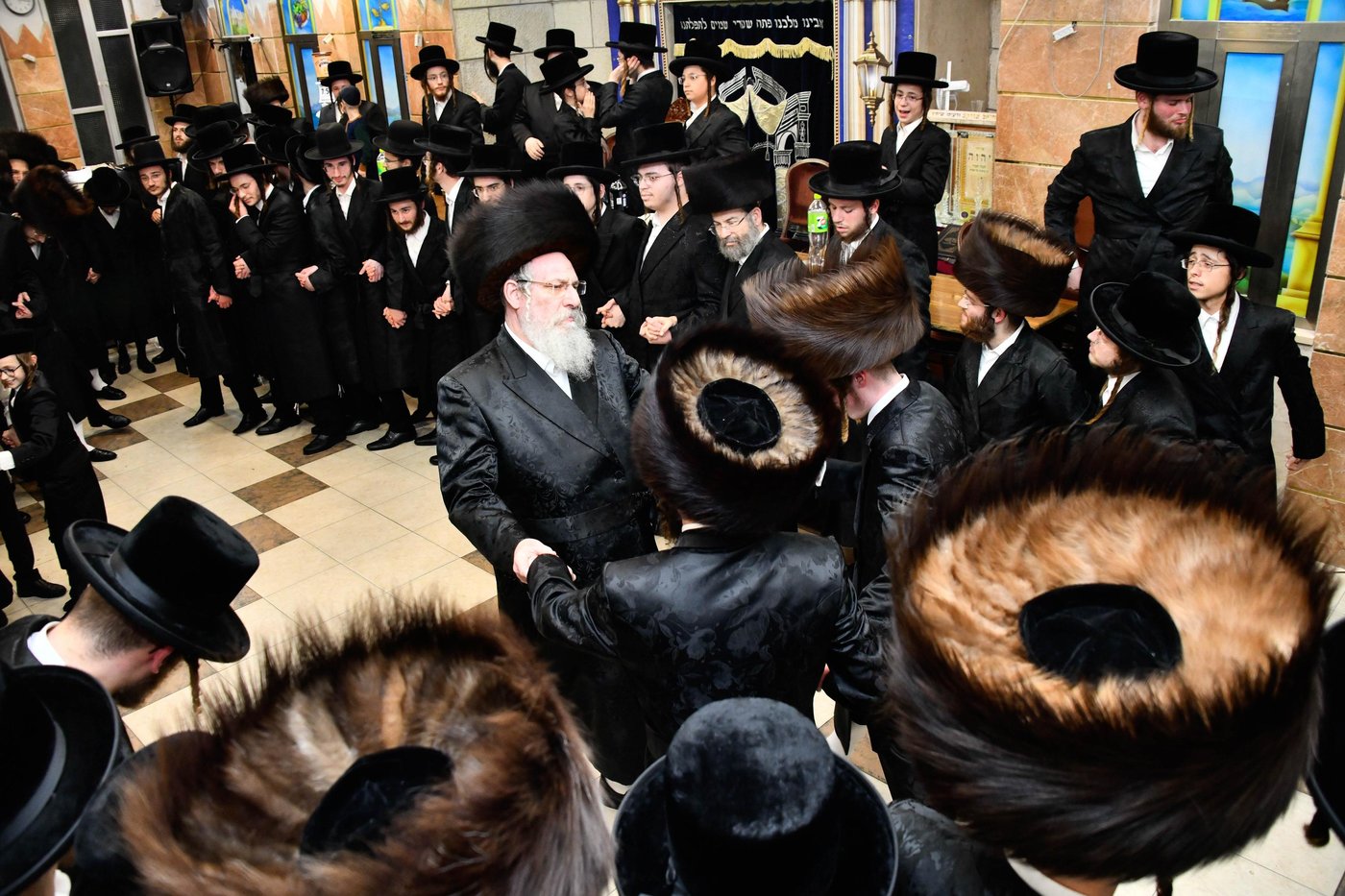 שמחת הפארשפיל בחצה"ק נאראל