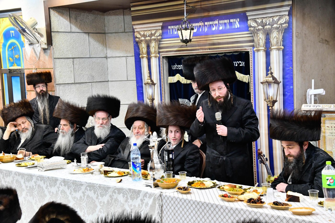 שמחת הפארשפיל בחצה"ק נאראל