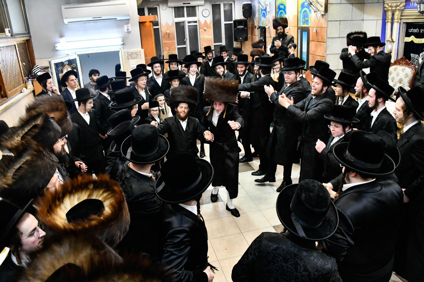 שמחת הפארשפיל בחצה"ק נאראל