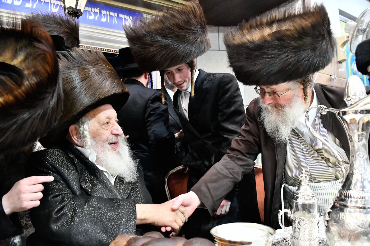 שמחת הפארשפיל בחצה"ק נאראל