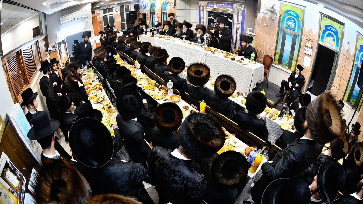 שמחת הפארשפיל בחצה"ק נאראל