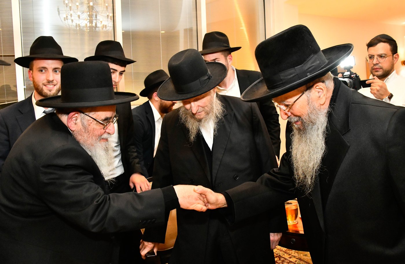 כינוס גדולי ישראל לטובת קרן הצלת עולם התורה בארה"ק