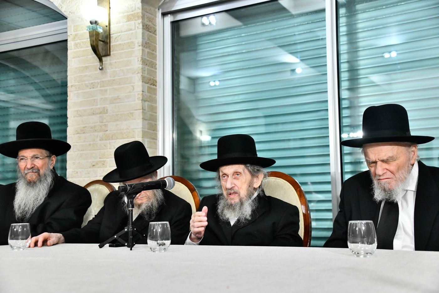 כינוס גדולי ישראל לטובת קרן הצלת עולם התורה בארה"ק