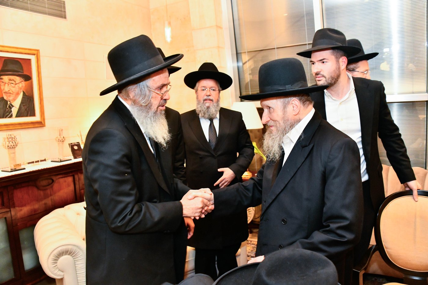 כינוס גדולי ישראל לטובת קרן הצלת עולם התורה בארה"ק