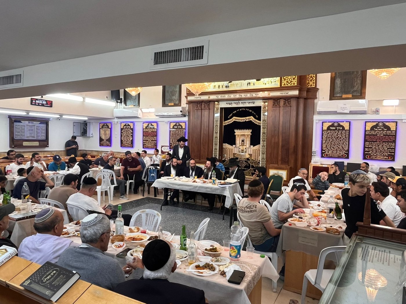 סיום מסכת בקהילת 'בית יוסף' בגבעתיים