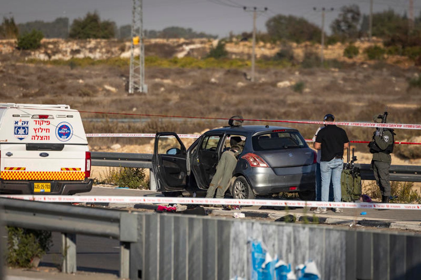 אלה המחבלים בפיגוע הנורא: "יצאו מהרכב עם סכינים - ודקרו יהודים בטרמפיאדה" | שלב אחרי שלב