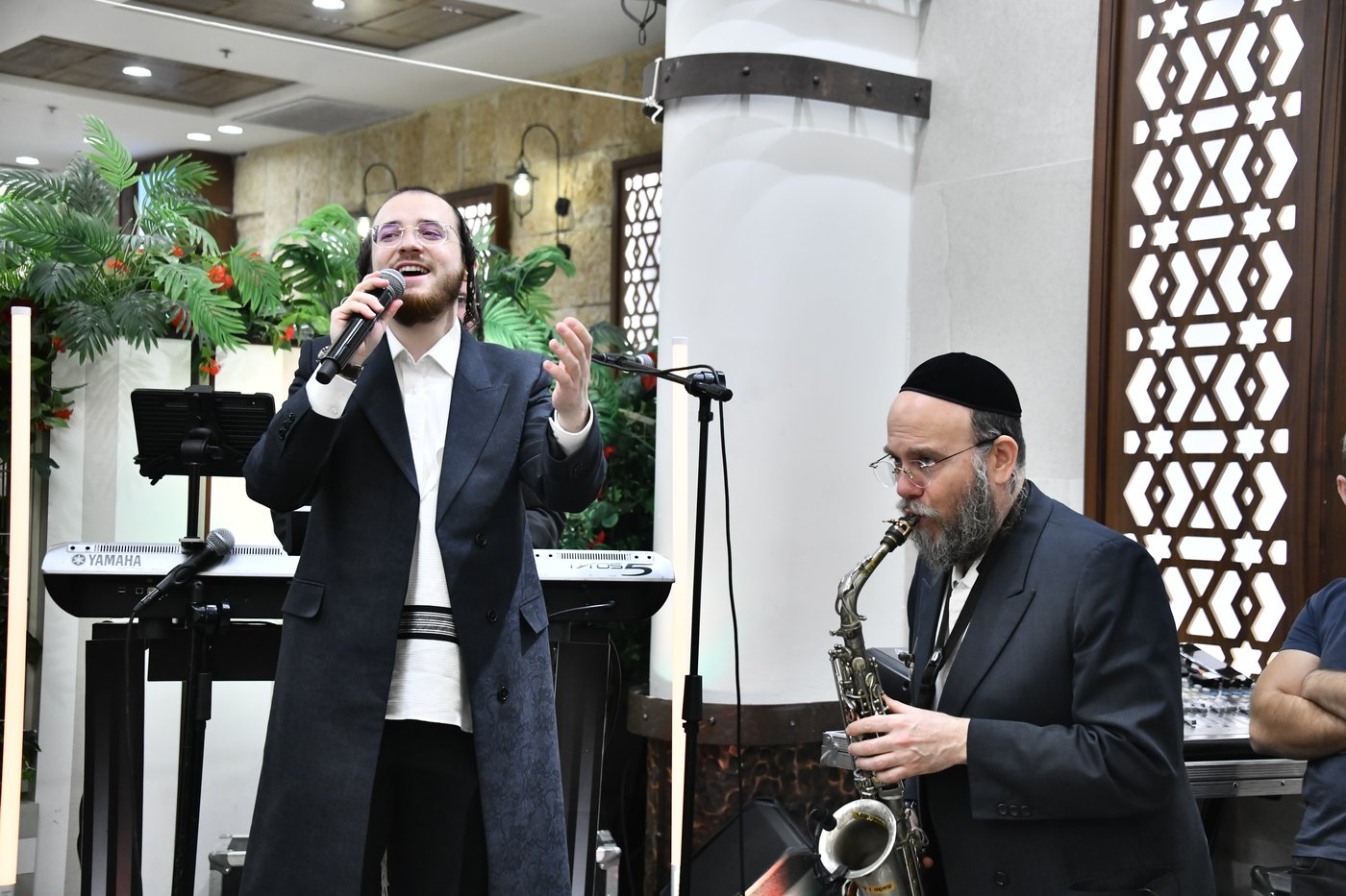 שמחת נישואי נכד הגה"ח ר' עוזיהו אלכורת